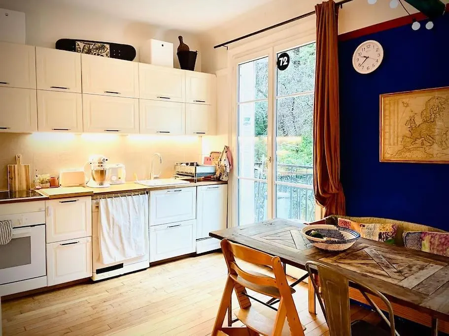Apartment Petit Montmartre Dans Le 20e A