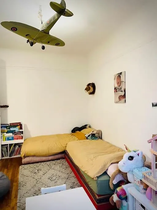 Petit Montmartre Dans Le 20e A Apartment *